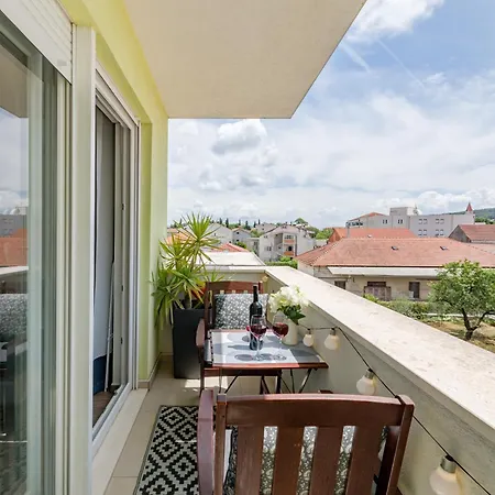 Downtown Apartment Trogir